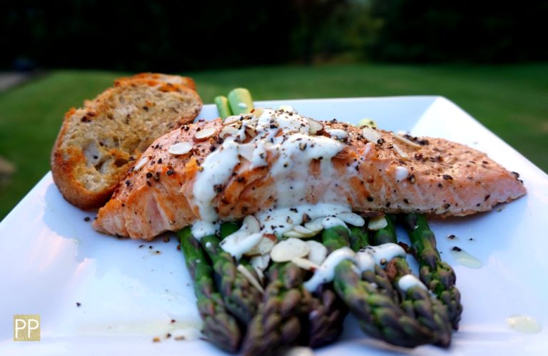 Easy Meal: Asparagus Salmon Bleu Cheese Salad