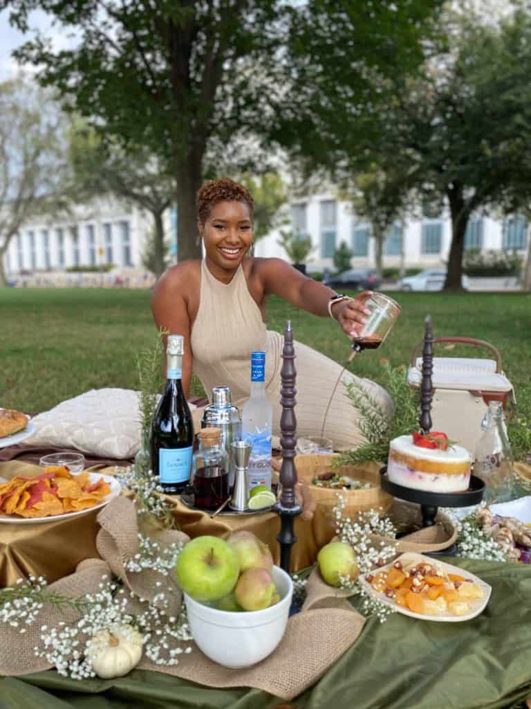 friendsgiving picnic ideas