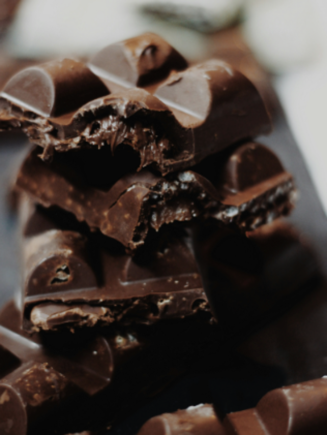 7 Amazing Dark Chocolate Health Benefits